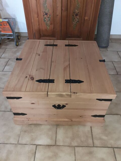 table de salon en pin massif 90 B�darrides (84)