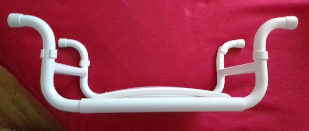 Si&egrave;ge de baignoire NEUF avec supports antid&eacute;rapants. Meubles