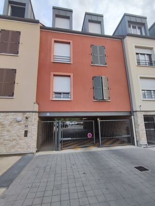  Parking / Garage  louer 17 m
