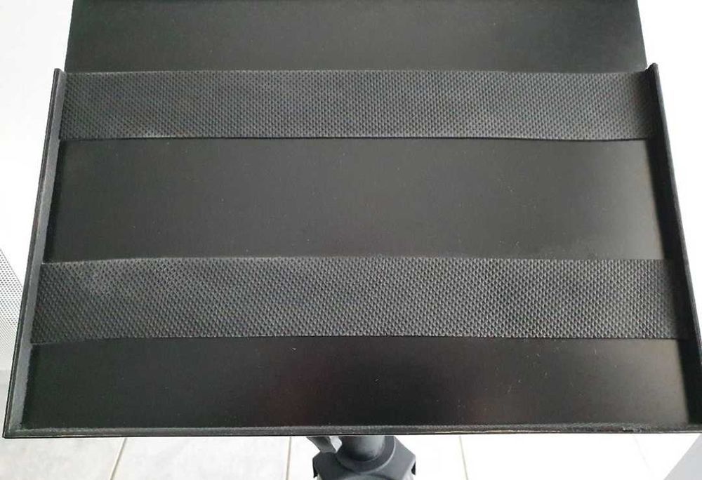 Support de PC Portable/ Tablette pour r&eacute;gie DJ Audio et hifi