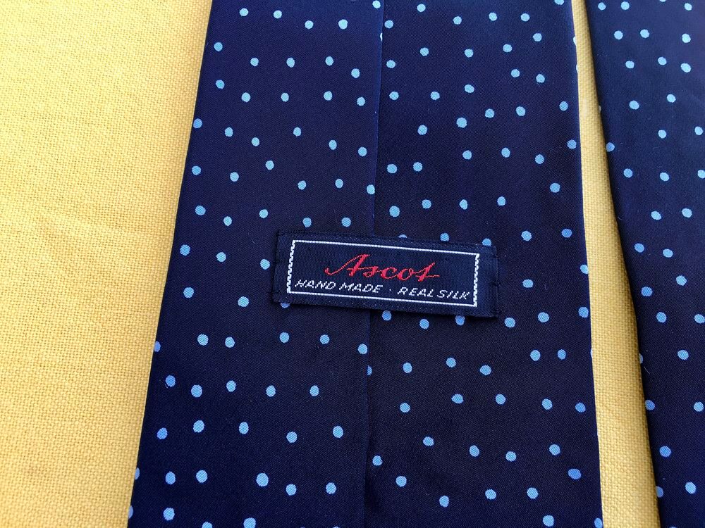 Cravate authentique ASCOT bleue marine &agrave; pois ciel,100% soie Vêtements