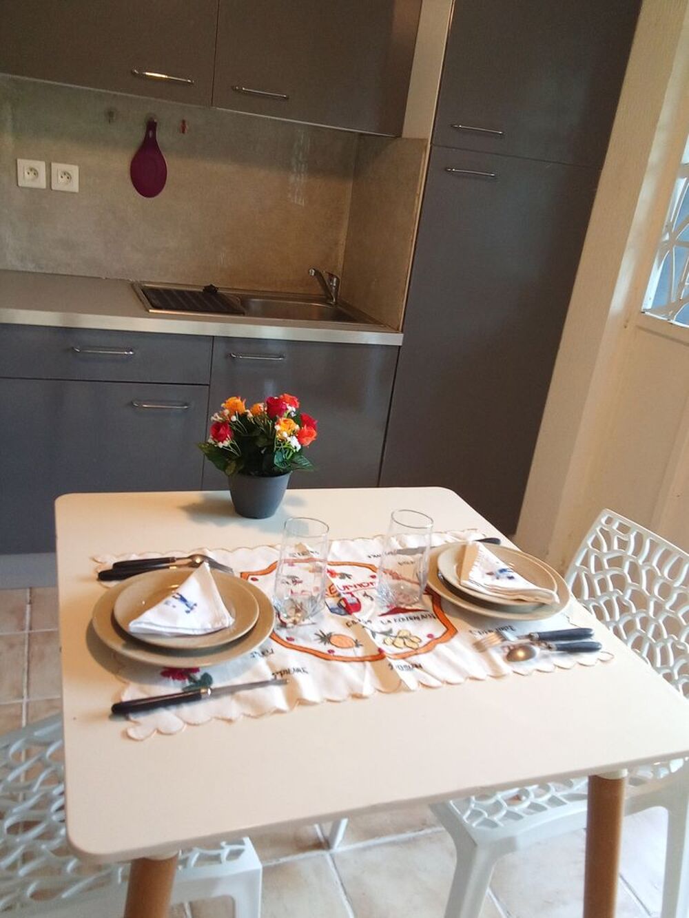 Vente Appartement Charmant Studio et son coin détente en plein air Le gosier