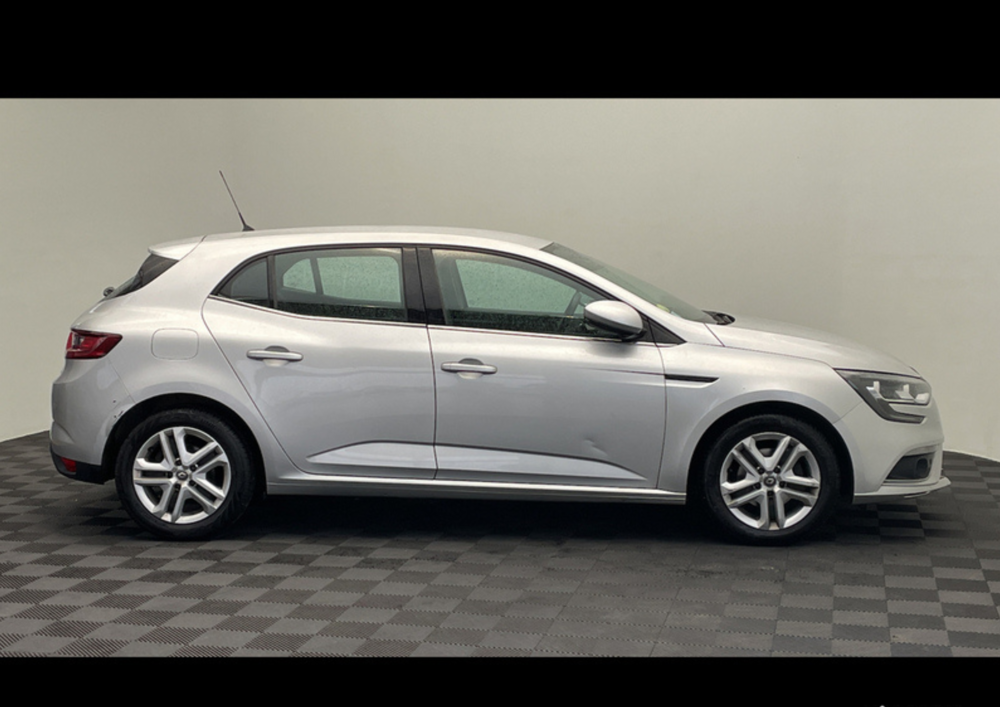 Megane IV M&eacute;gane IV Berline dCi 110 Energy EDC Business 2018 occasion 31600 Seysses