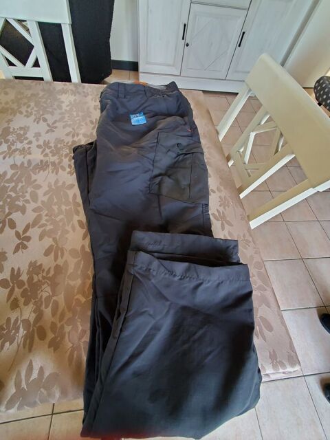 Pantalons de travail neufs XXL Coubert (77)