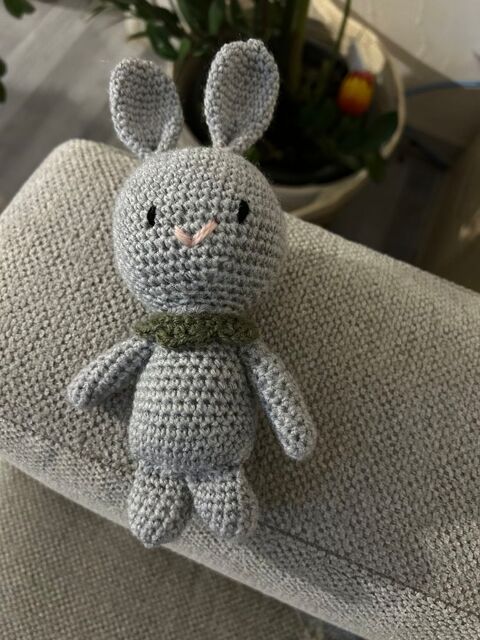 Lapin crochet neuf 3 Roche-la-Moli�re (42)