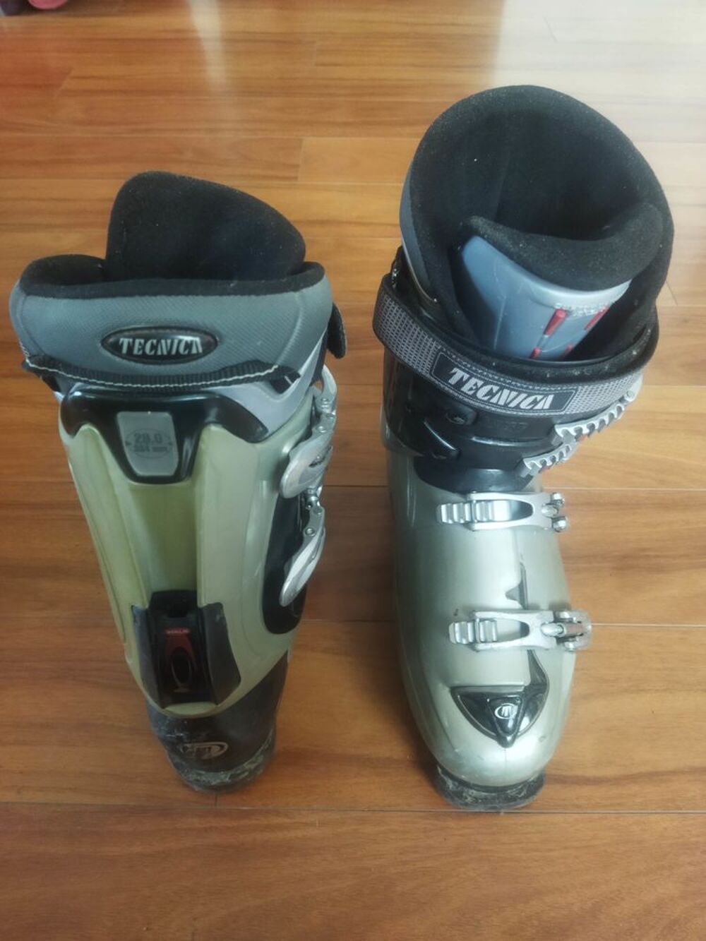 Chaussures de ski Tecnica pour taille 42/43 Sports