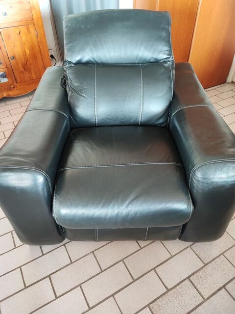 Fauteuil lectrique en cuir noir 200 Hyeres Plage (83)