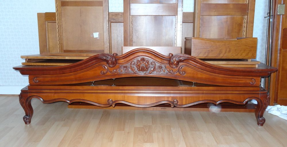 Armoire 3 portes Louis XV en merisier massif Meubles
