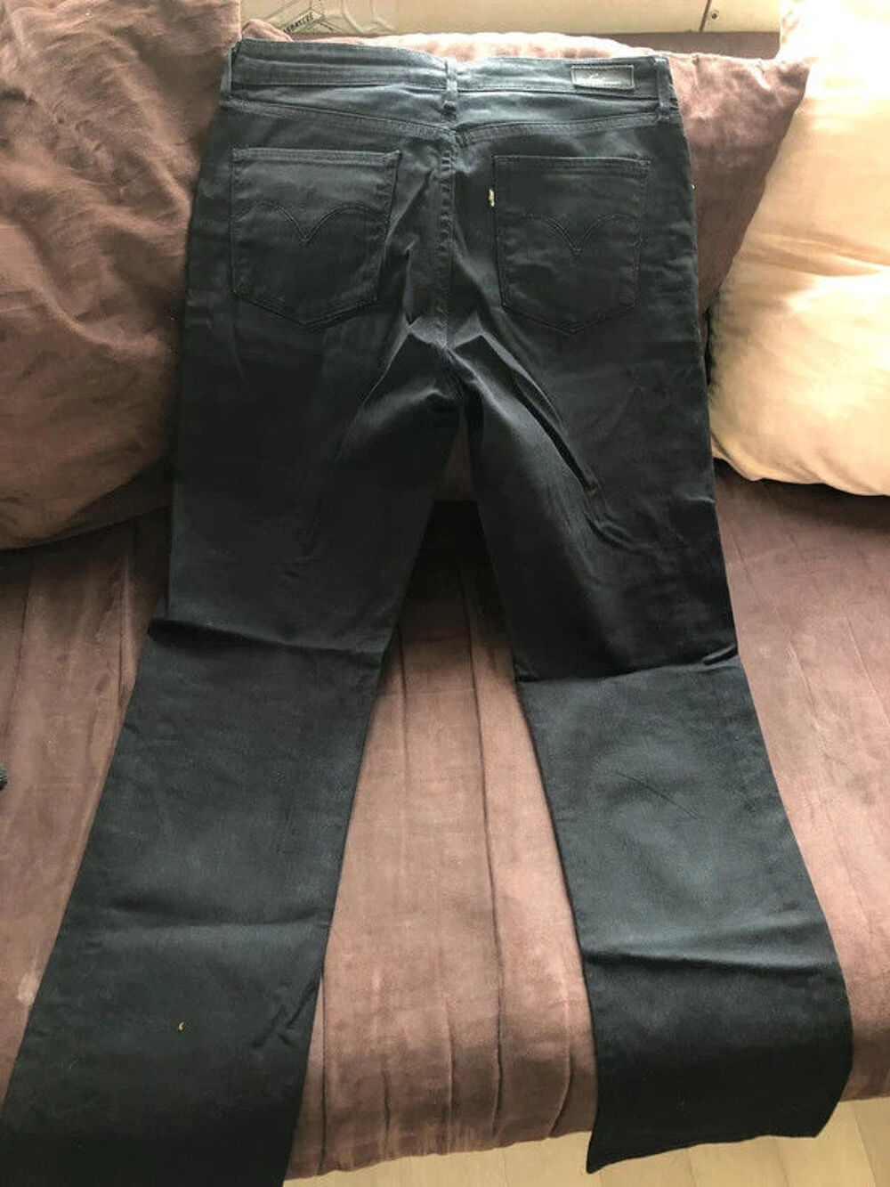 Jeans L&eacute;vis taille 31 en tbe &agrave; 15 euros
Vêtements