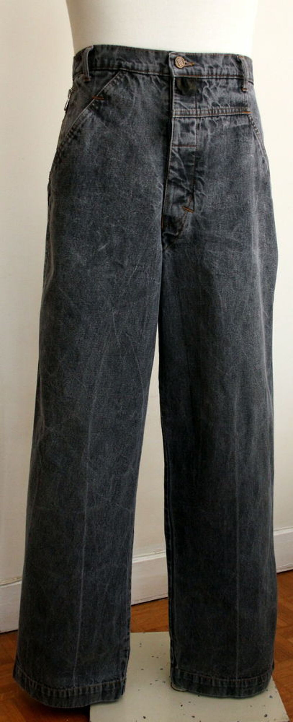 Jeans The Stone Washed zip dos MARITHE FRANCOIS GIRBAUD
T.32 Vêtements