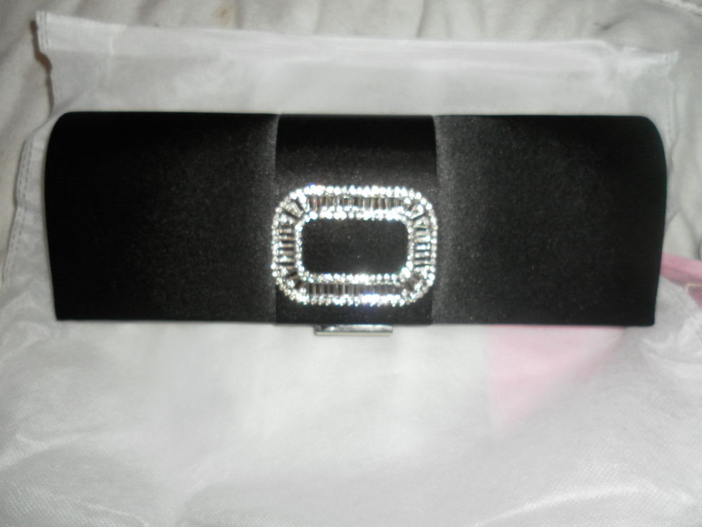 Pochette de satin noir ? neuve Maroquinerie