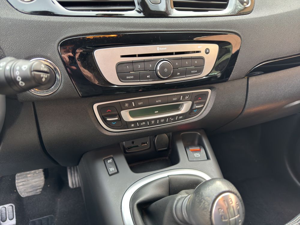 Sc&eacute;nic III Scenic TCe 130 Energy Bose Edition 2015 occasion 93390 Clichy-sous-Bois