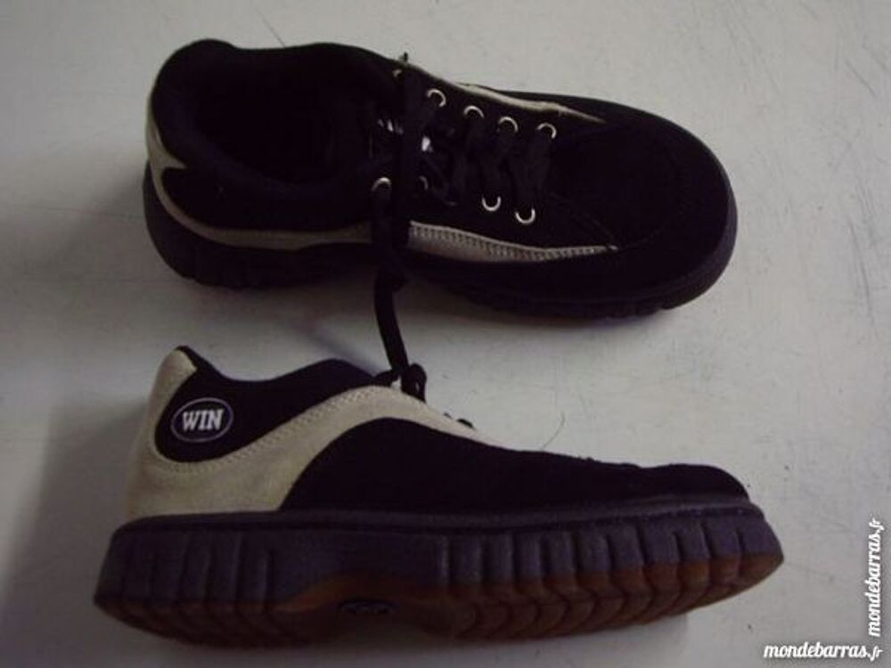 Joggers Noir/Beige &agrave; lacets pt 40 Chaussures