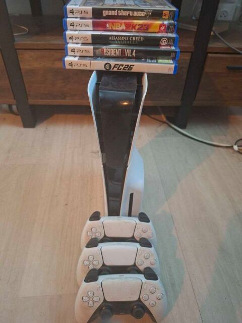 PS5 Edition Standard + 3 manettes + 6 jeux (dont FIFA 26) 590 Bordeaux (33)