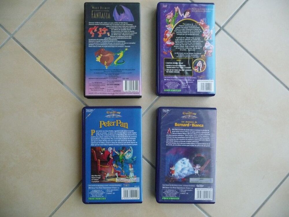 4 cassettes VHS WALT DISNEY DVD et blu-ray
