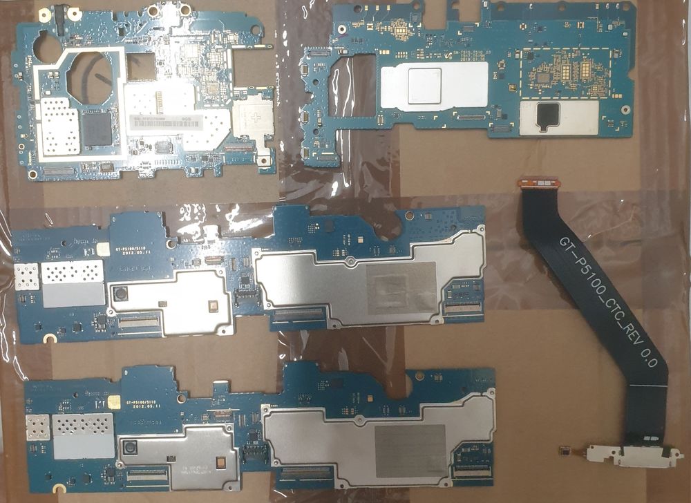 Lot tablettes pour pi&egrave;ces 10 Téléphones et tablettes