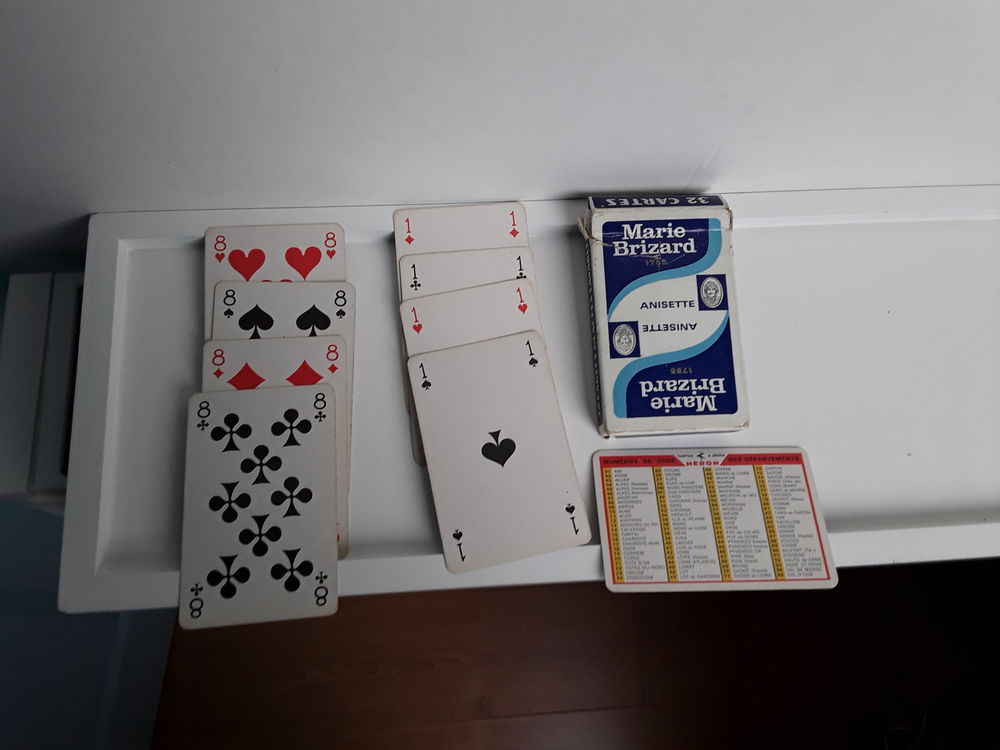 JEU DE 32 CARTES NEUF "MARIE BRIZARD OBJET PUBLICITAIRE ALCO Jeux / jouets