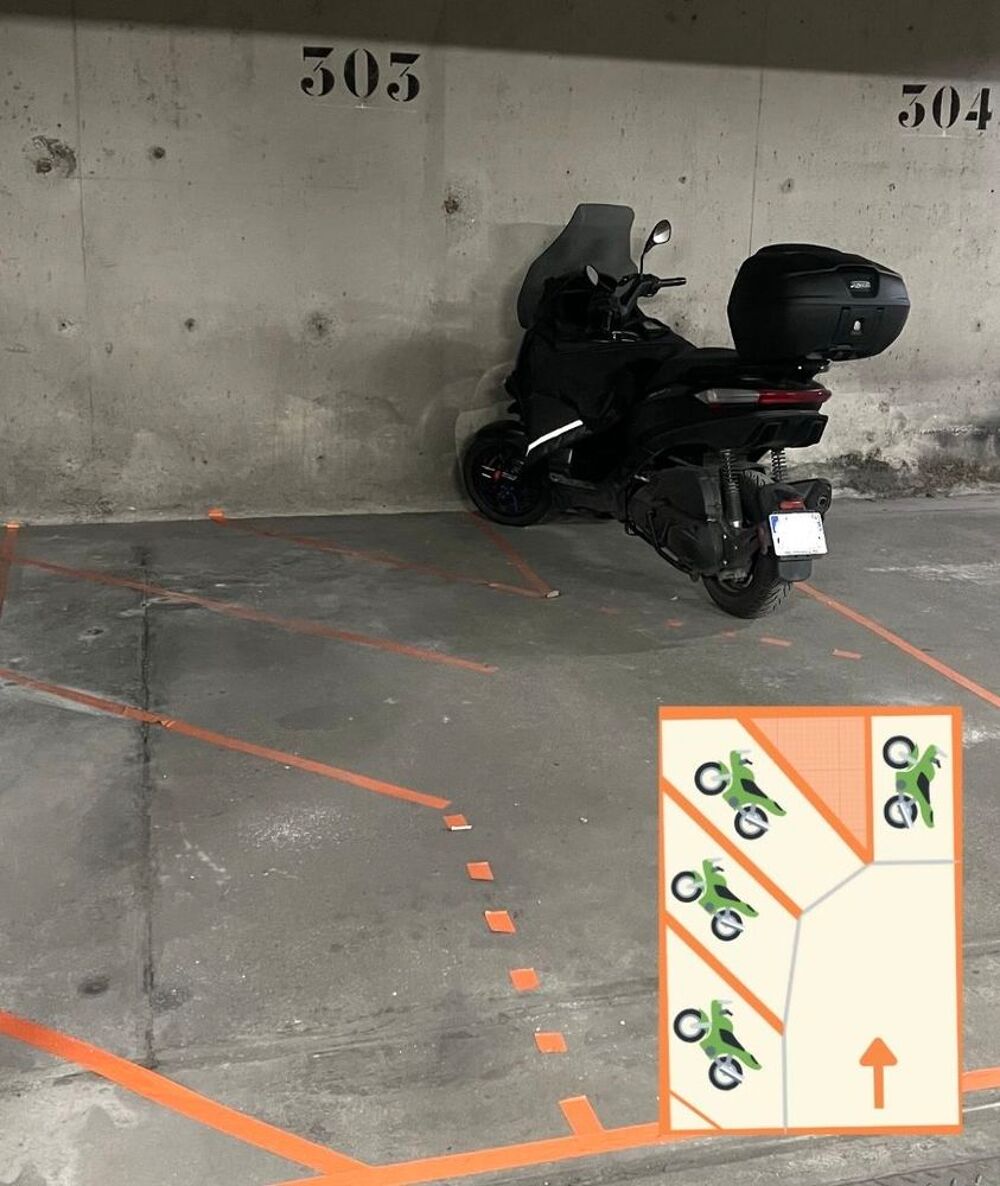 Location Parking/Garage Parking Moto / Scooter / Vélo Cargo / Cyclo - 104 Rue de Mon Paris 11