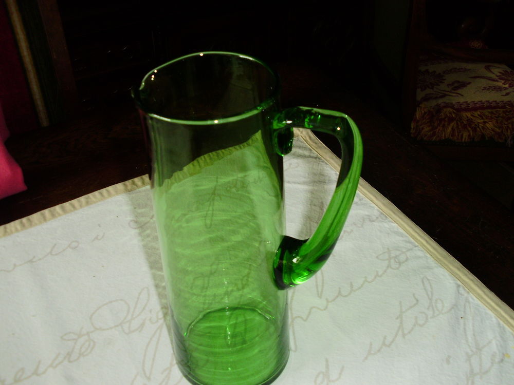 CRUCHE &agrave; ORANGEADE OU AUTRE EN VERRE VERT Cuisine