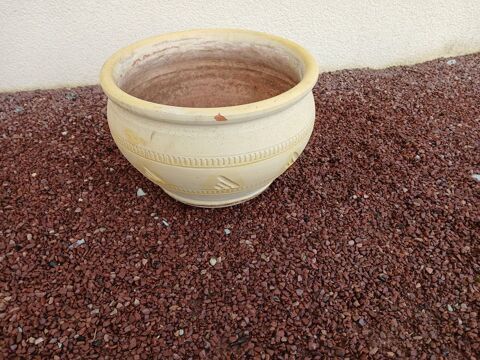 pot � fleurs 5 Saint-Gervais-du-Perron (61)