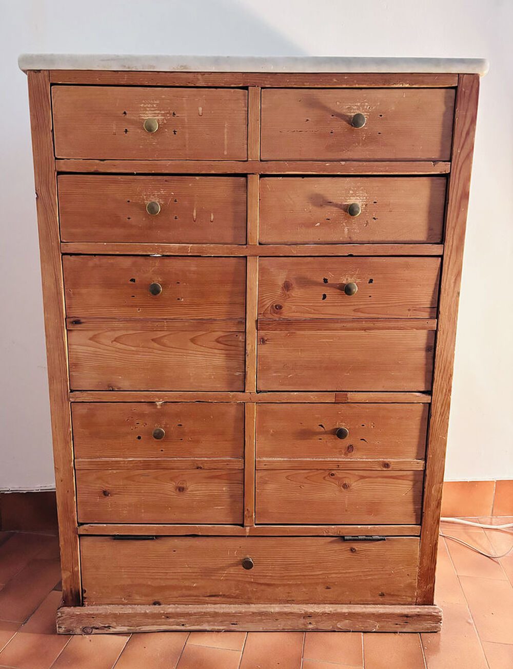 2 commodes en bois et marbre Meubles