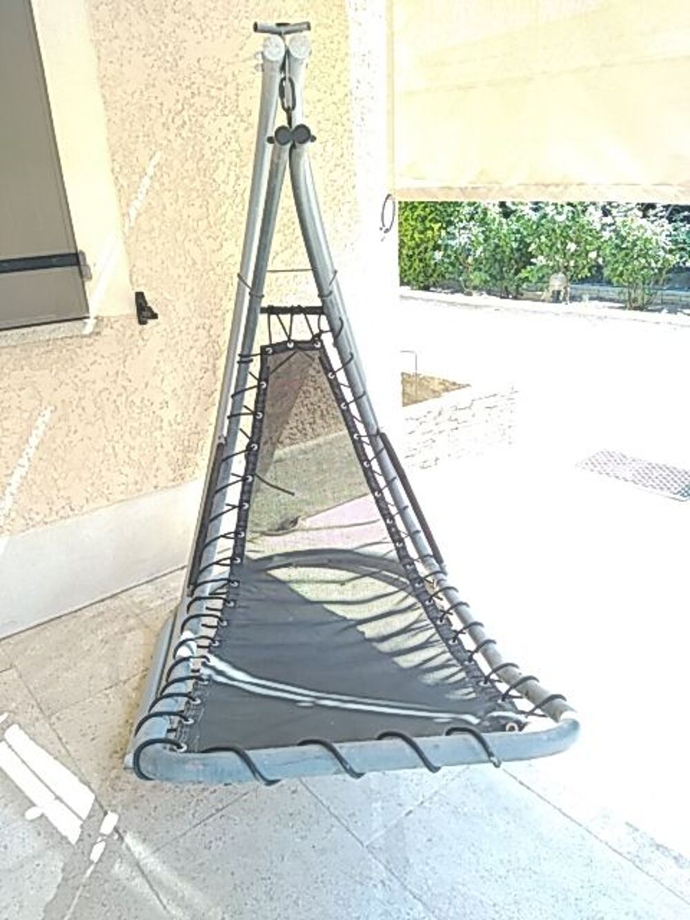 TRANSAT EXTERIEUR SUSPENDU AVEC PIED METALLIQUE	
Jardin