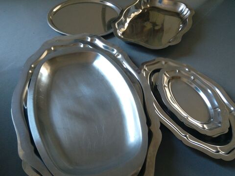 Divers plats Inox 20 Toulon (83)