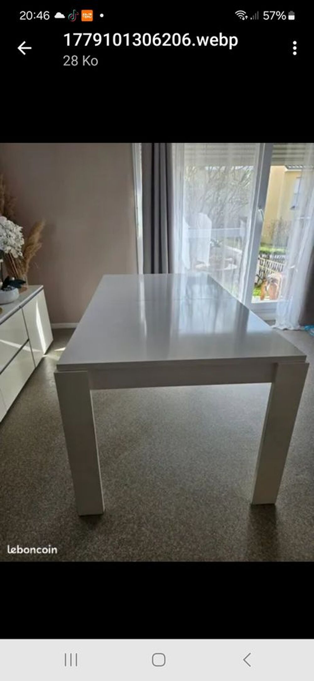 Table de salle &agrave; manger Meubles