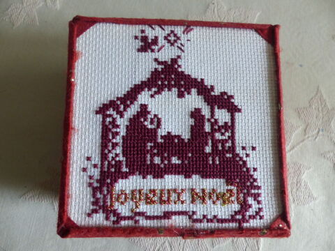 coffret � offrir pour No�l (la cr�che) 12 Roclincourt (62)