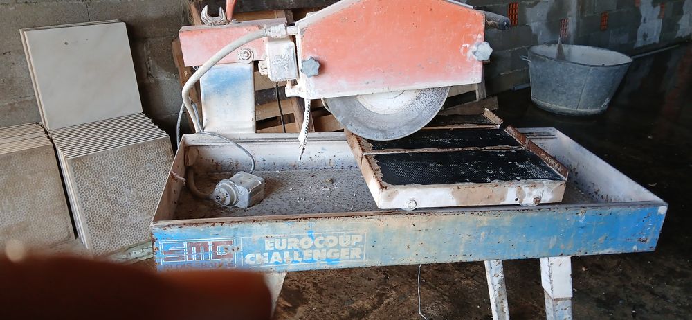 Coupe carrelage avec arrosage et disques diamant (plusieurs) Bricolage