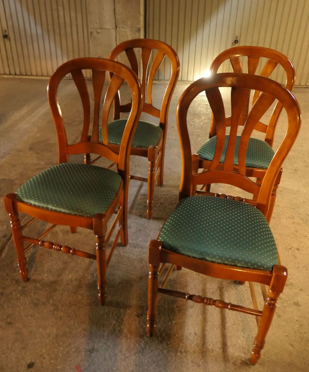 Salle &agrave; manger style Louis-Philippe : Bahut+table+4 chaises Meubles