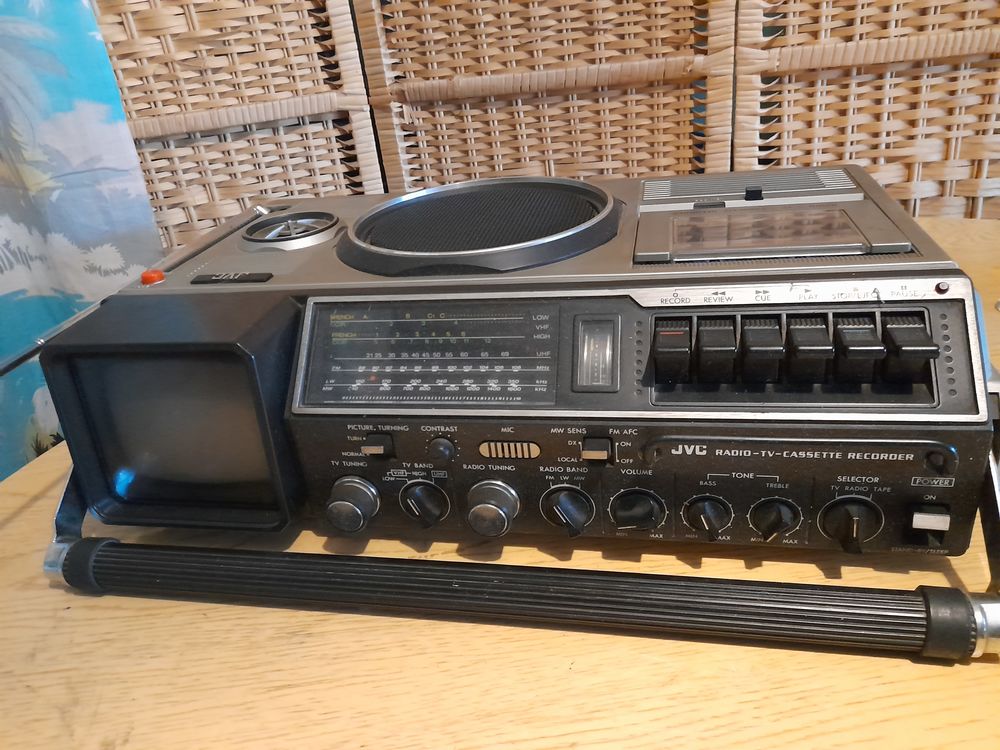 Radio ann&eacute;es 80 JVC Audio et hifi