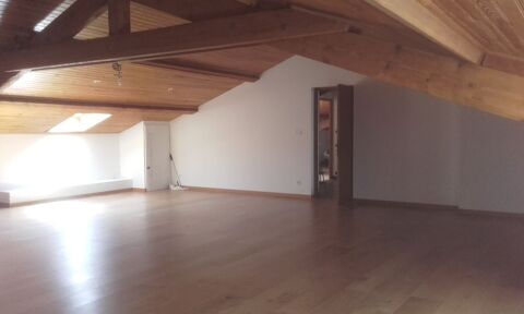  Maison  vendre 8 pices 320 m