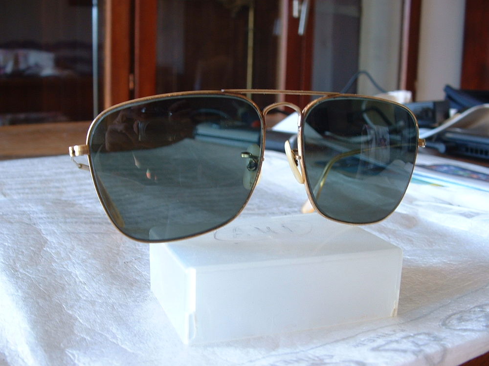 Lunettes R&amp;B ann&eacute;es 50 Bijoux et montres