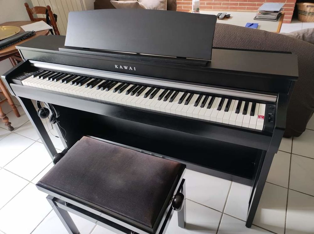 piano num&eacute;rique meuble Kawai CN37 Instruments de musique