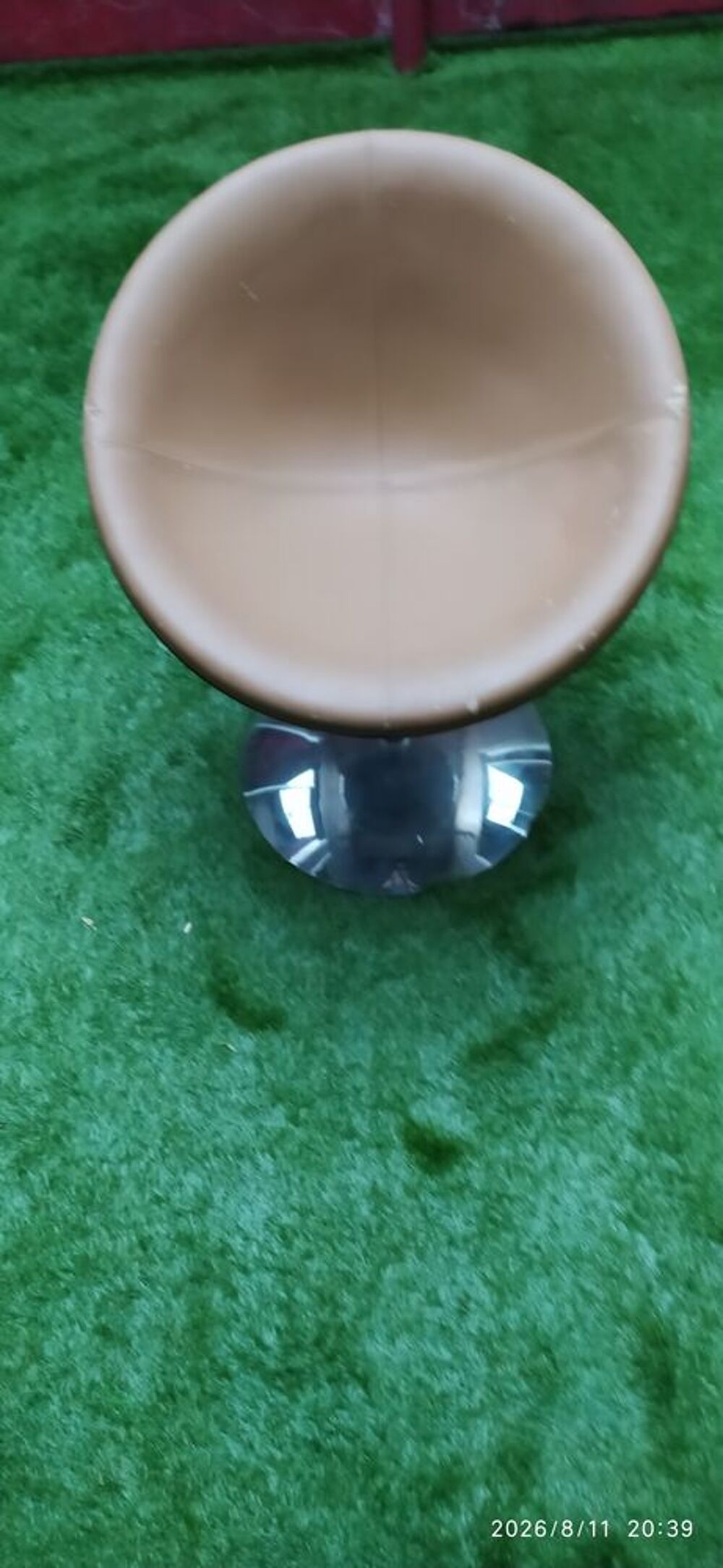 Fauteuil Boule (design Coti)
Couleur : Marron
Meubles