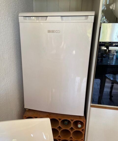 Rfrigrateur BEKO avec compartiment conglateur 85 Antibes (06)