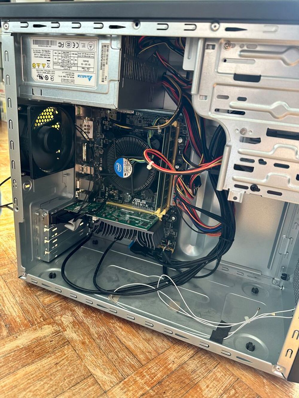 ensemble ordinateur de bureau Asus Matériel informatique