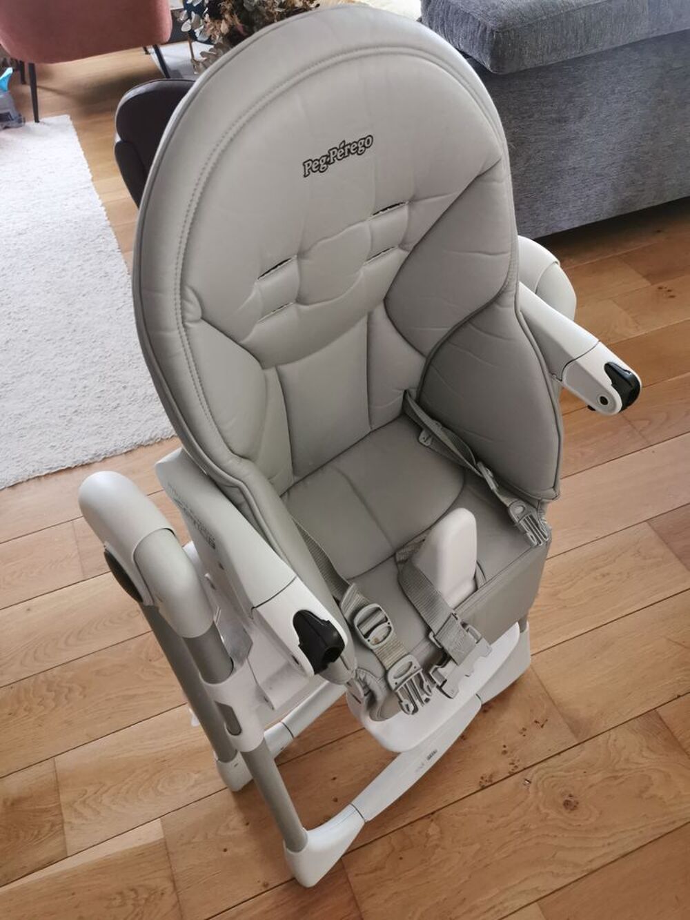Chaise b&eacute;b&eacute; PEG PEREGO tr&egrave;s bon &eacute;tat mod&egrave;le prima papa z&eacute;ro3 Mobilier enfants