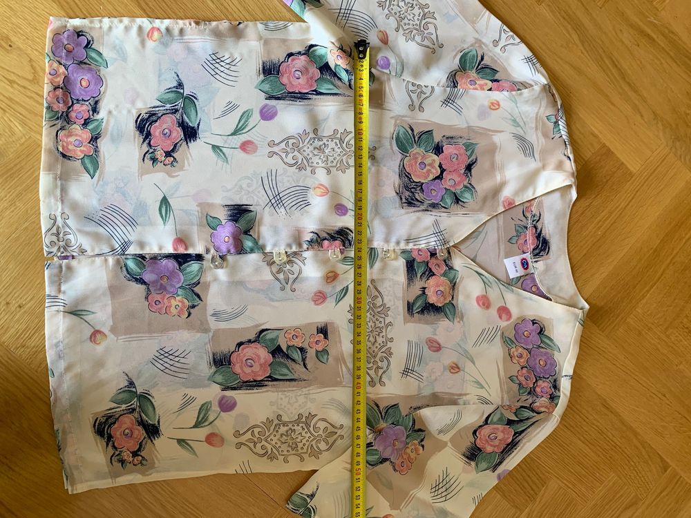 Chemisier ''C&amp;A'' Taille 40, &eacute;cru &agrave; fleurs Vêtements
