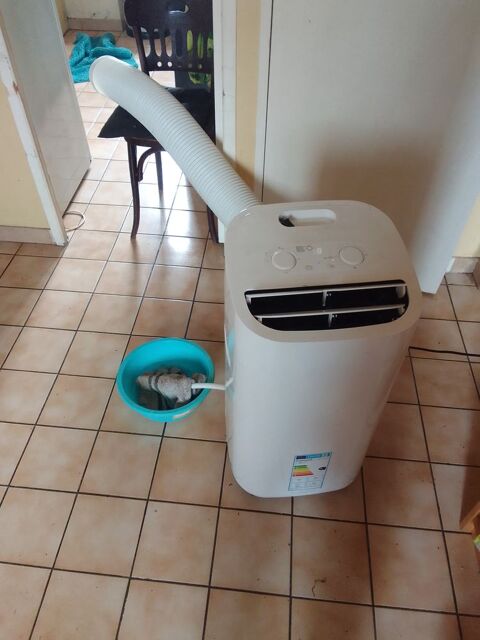 Climatisation portable GoodHome trs bonne tat 2, 6 kW  0 Marseille 10 (13)