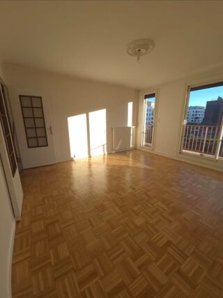  Appartement � vendre 4 pi�ces 77 m� Saint-priest