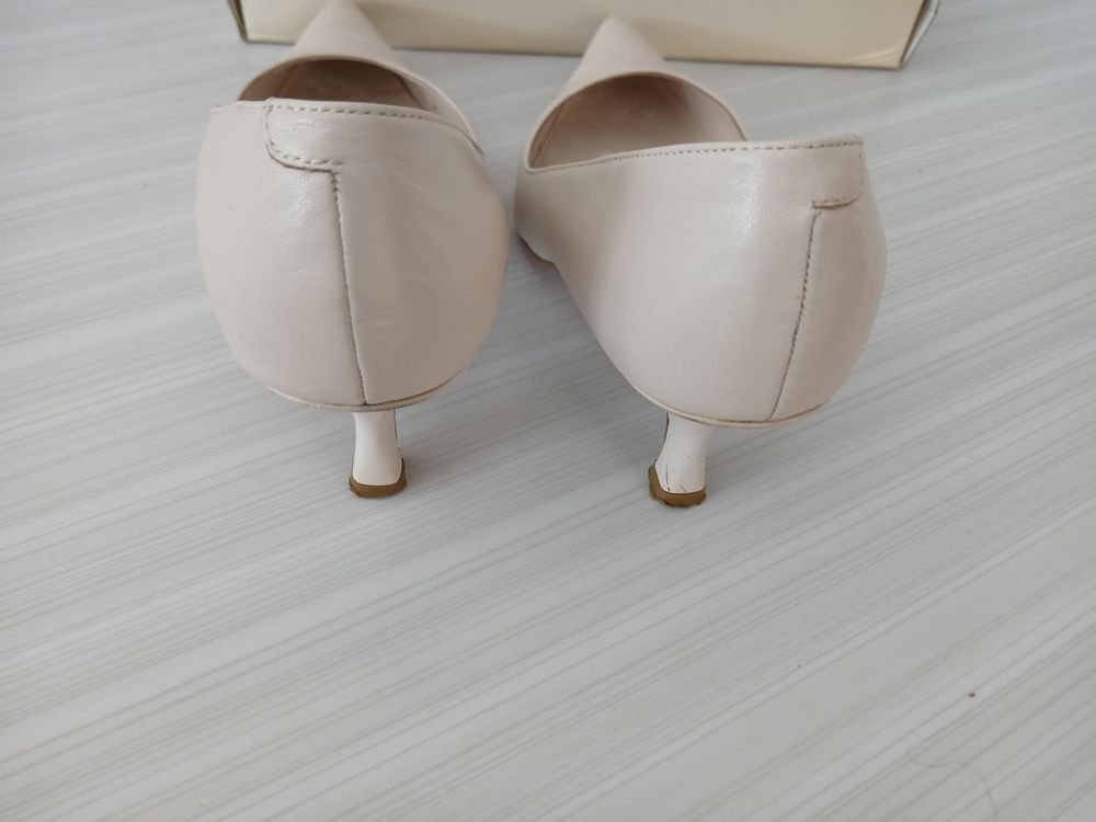 Escarpins cuir cr&egrave;me - Andr&eacute; - pointure 37 Chaussures