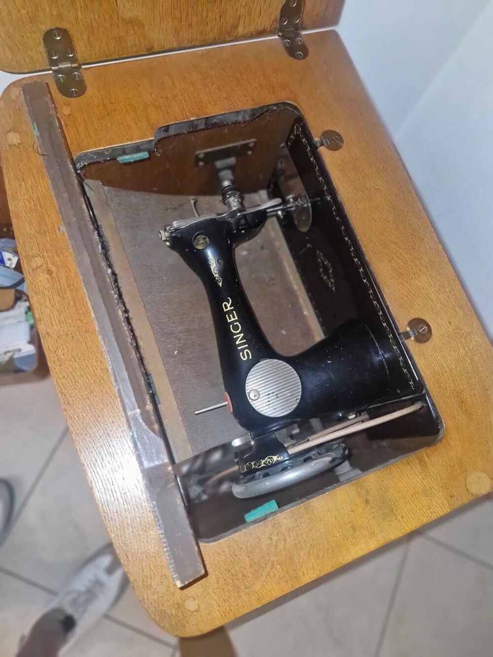 machine &agrave; coudre ancienne SINGER Electroménager