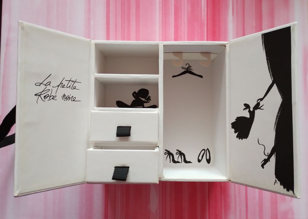 Bo&icirc;te &agrave; bijoux La petite robe noire Guerlain 