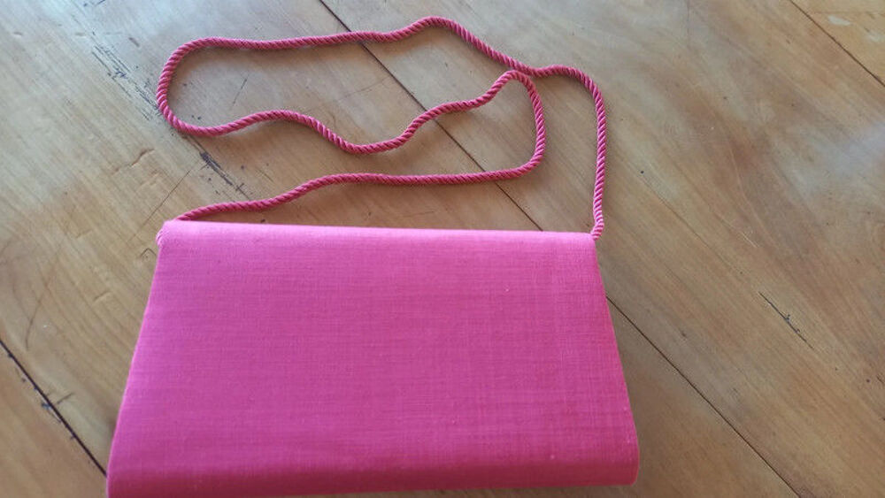 Pochette fushia Maroquinerie
