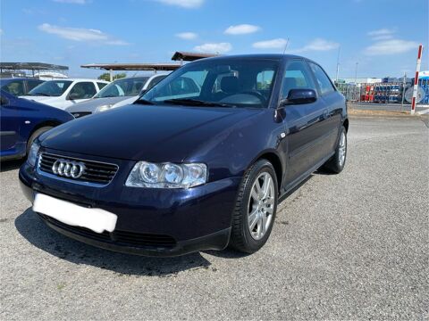 Audi A3 1.8i Attraction 2001 occasion Rennes 35200