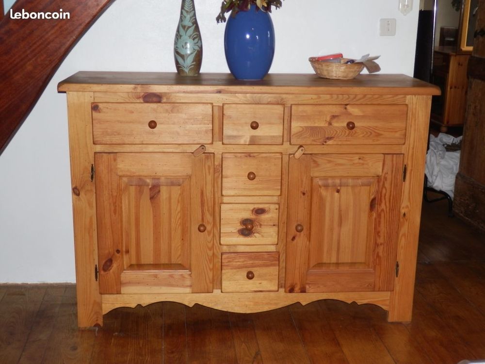 V vaisselier TBE en pin 80€ Meubles