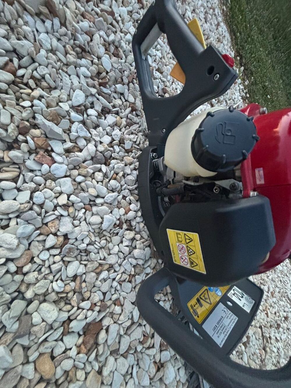  taille-haie thermique Honda HHH25D75 (ESSENCE) Jardin