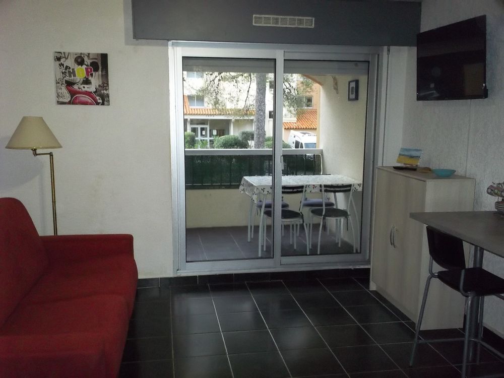   studio bord de mer saint mandrier sur mer dans le var Provence-Alpes-Côte d'Azur, Saint-Mandrier-sur-Mer (83430)